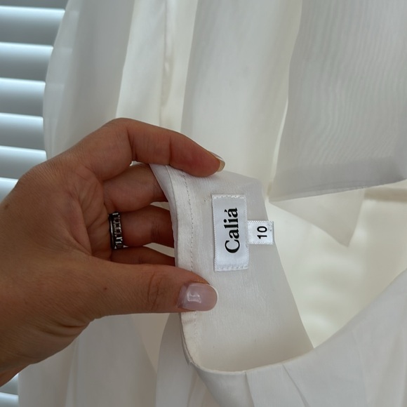 Open back dress - Picture 8 of 10